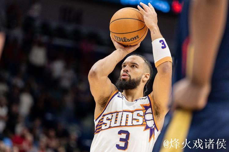 布克17+8狄龙16分 太阳大胜奇才19分豪取三连胜 布克17+8狄龙16分 太阳大胜奇才19分豪取三连胜